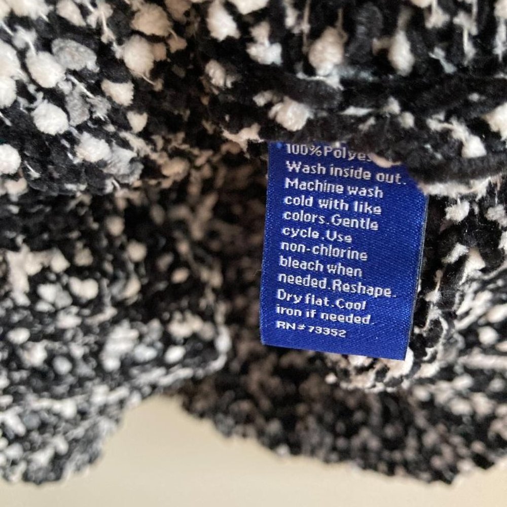 Textured Sweater - Picture 4 of 4
